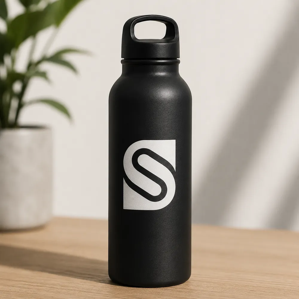 Bottle with the 'S' monogram